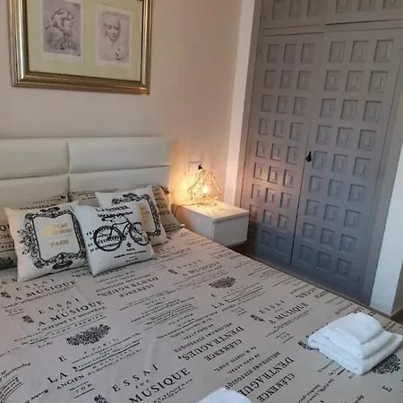 Immaculate 3-bed In Villa
