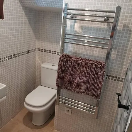 Villa Immaculate 3-bed In *